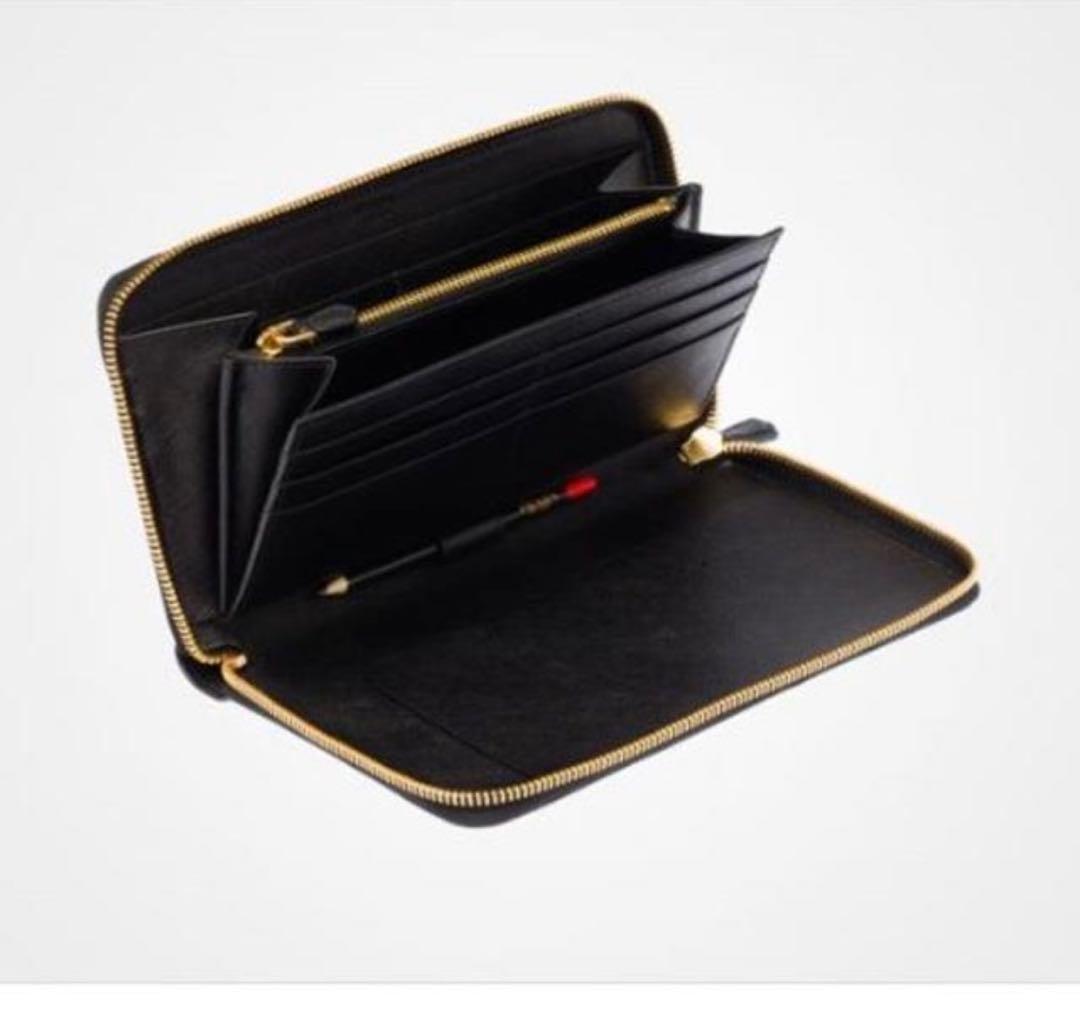 【新品未使用】PRADA ラウンドファスナー長財布1ML188　T84