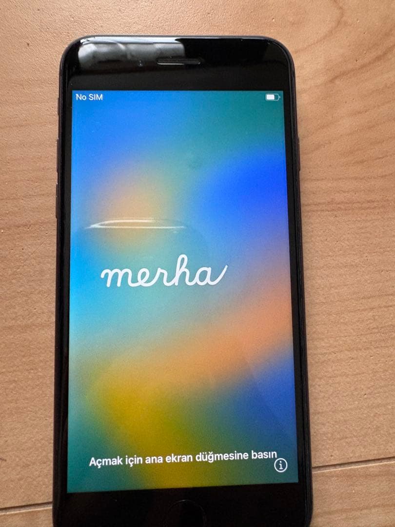 Apple iPhone 8 ブラック SIMなし