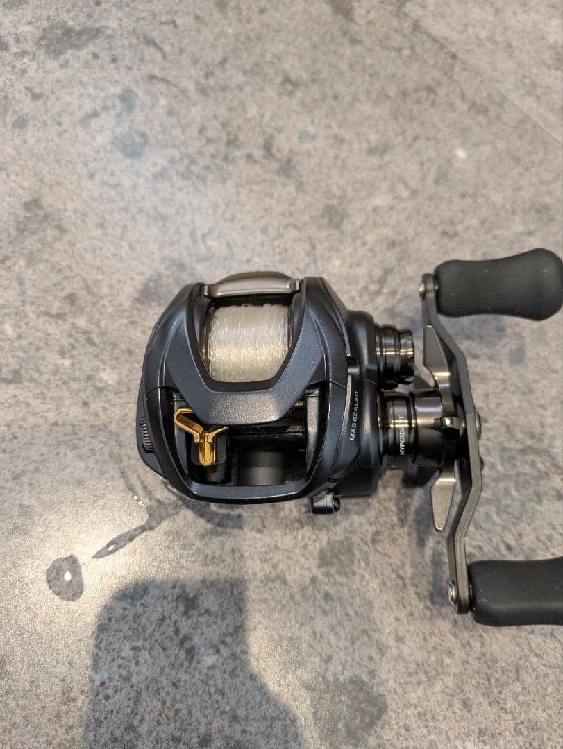 ダイワ スティーズ a2 tw 1000hl slp カーボンハンドル