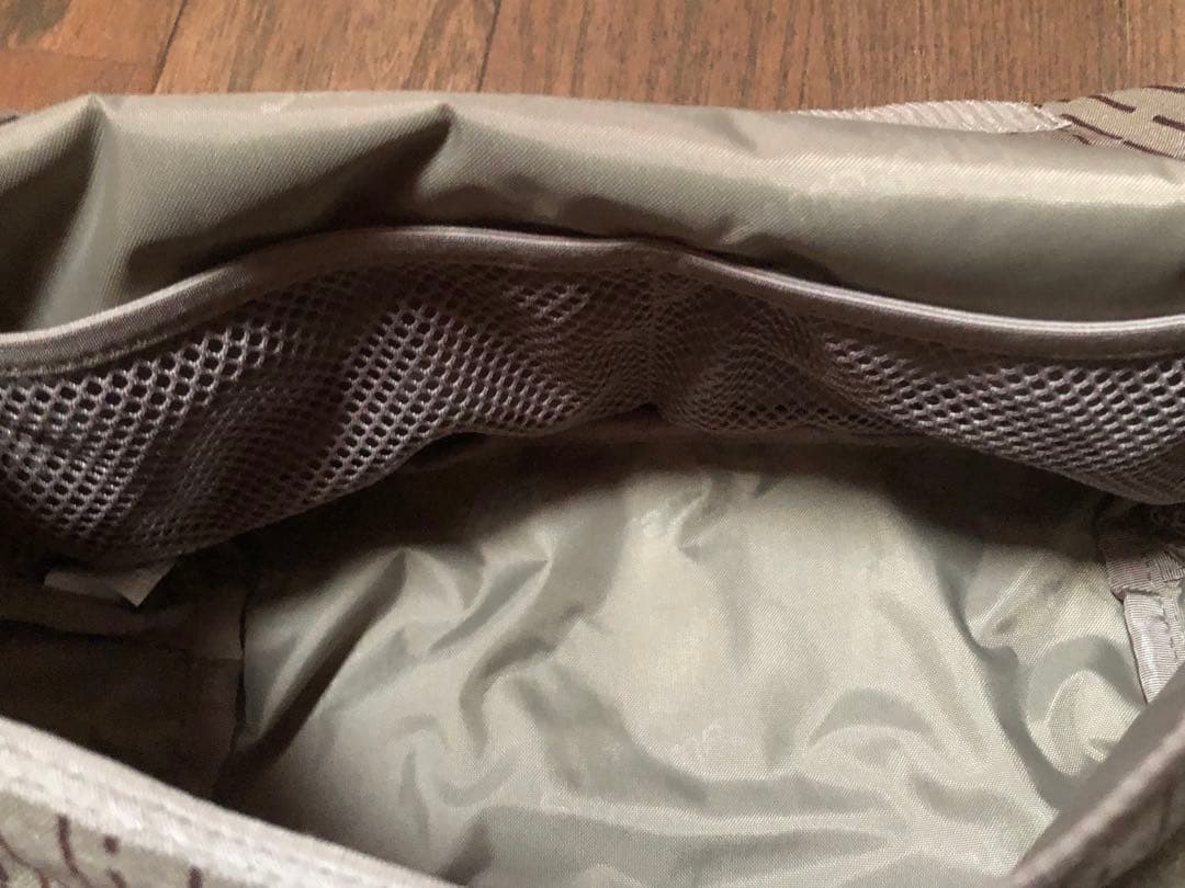 バッグ Supreme 24FW Messenger Bag Tan Raindrop