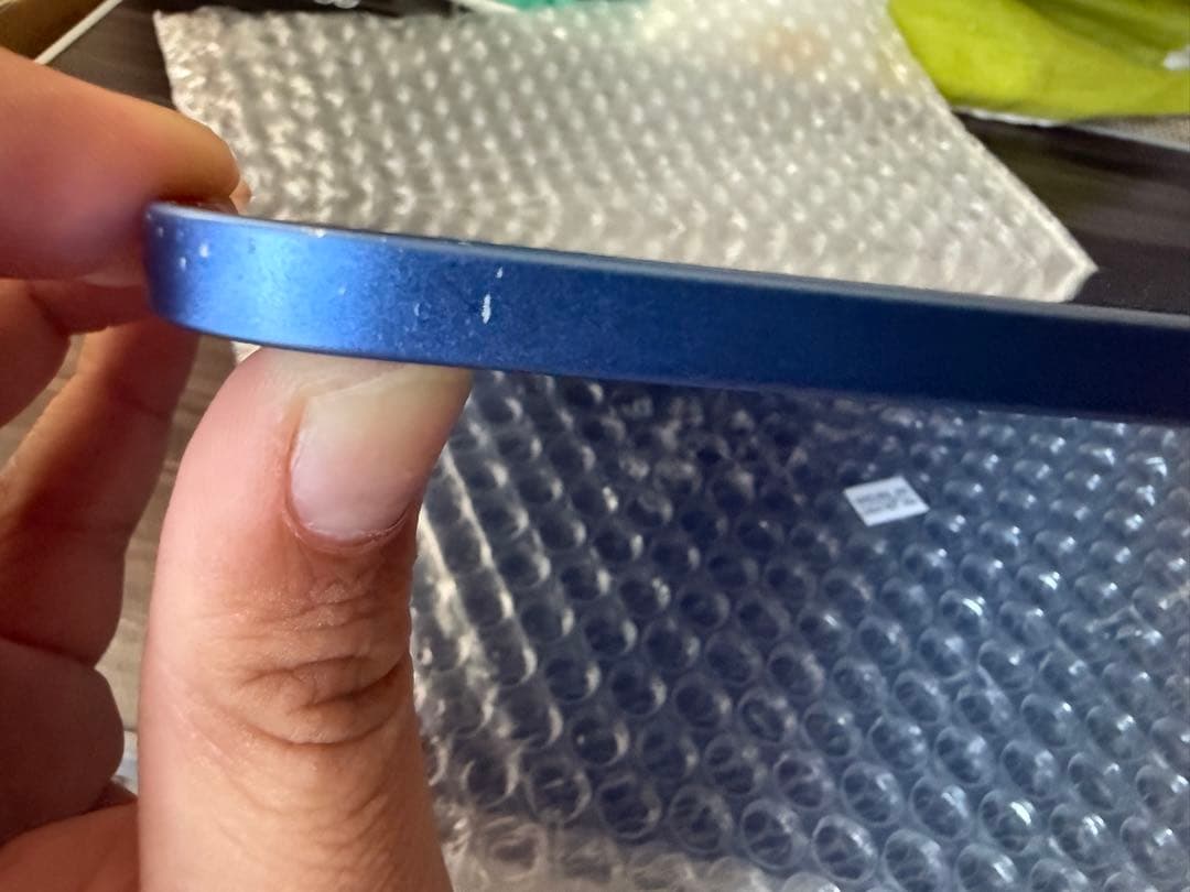 iPad第10世代64GB本体、ケース付き