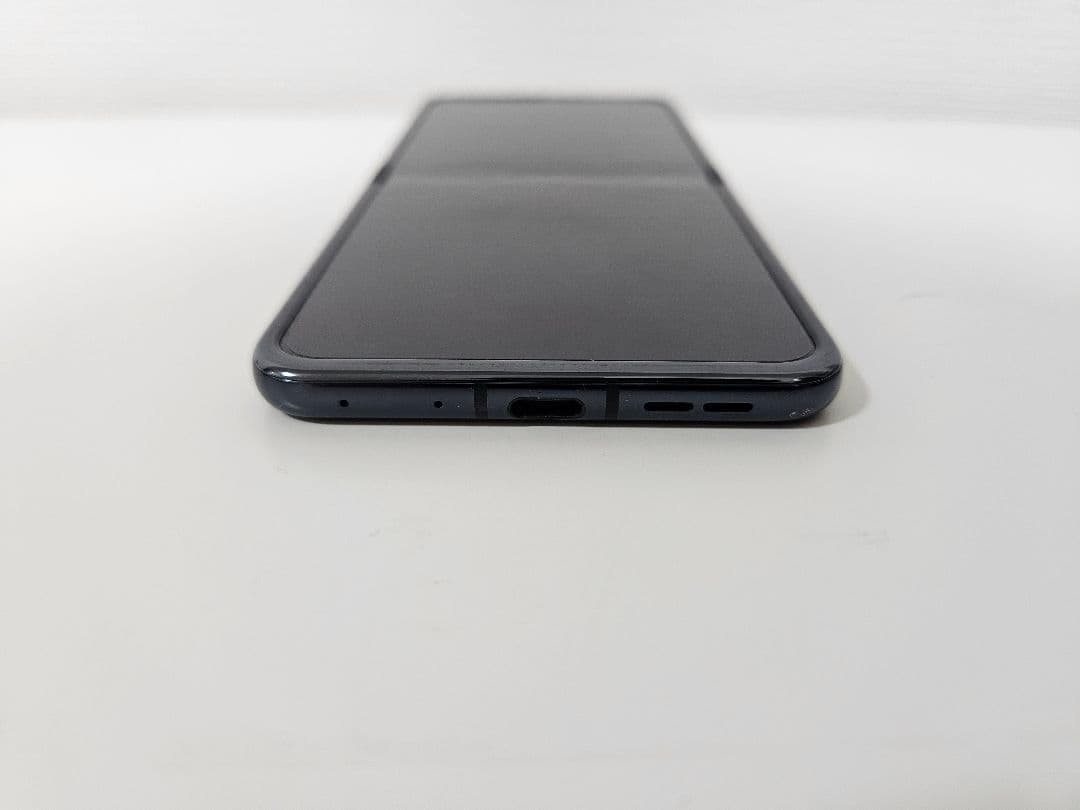 Motorola razr 50 ultra米国版12/256GB SIMフリー