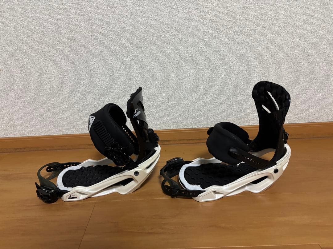 SALOMON スノーボードビンディング rhythm