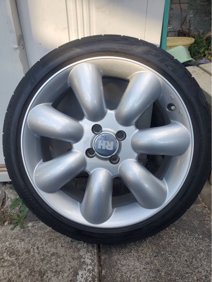 マキシライト 17インチ 7J+42 BS Playz付 Z12キューブ