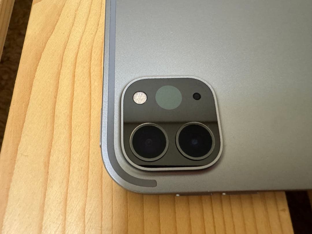 美品 iPad Pro11 第4世代 128GB 本体のみ 付属品なし