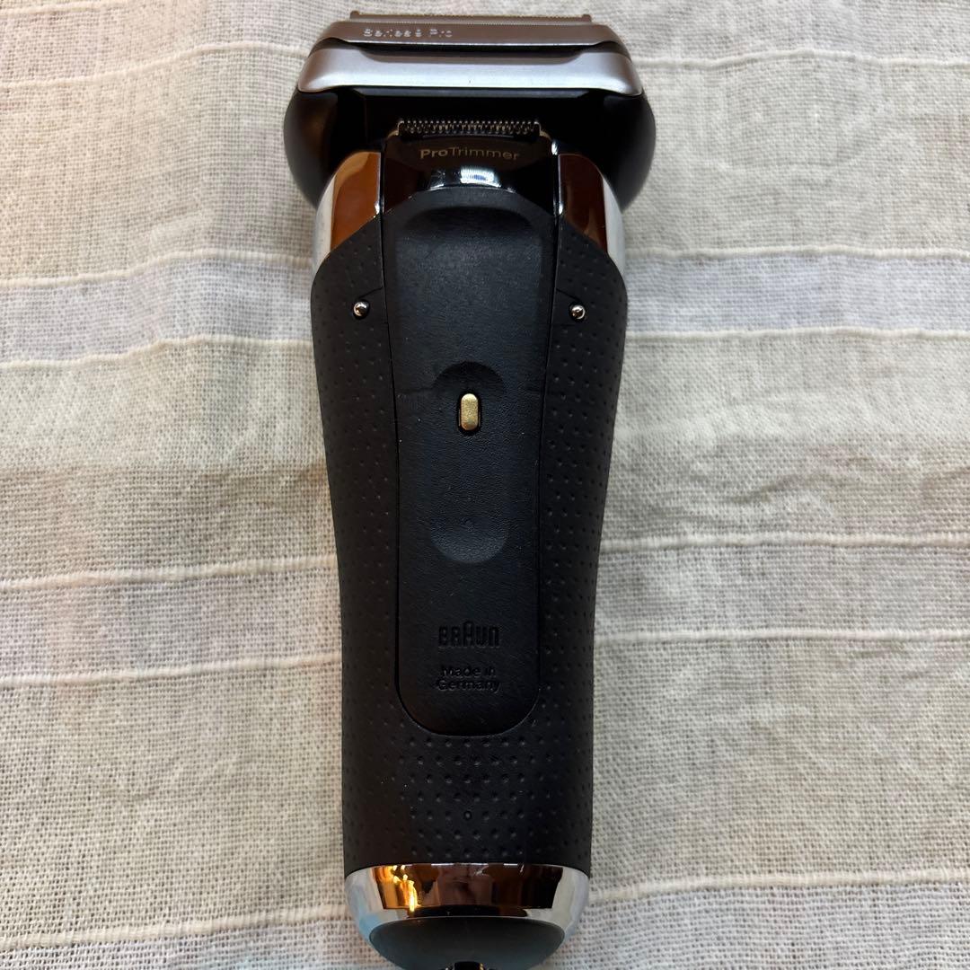 BRAUN S9 PRO+ メンズ電気シェーバー　未使用品⑤ おまけあり