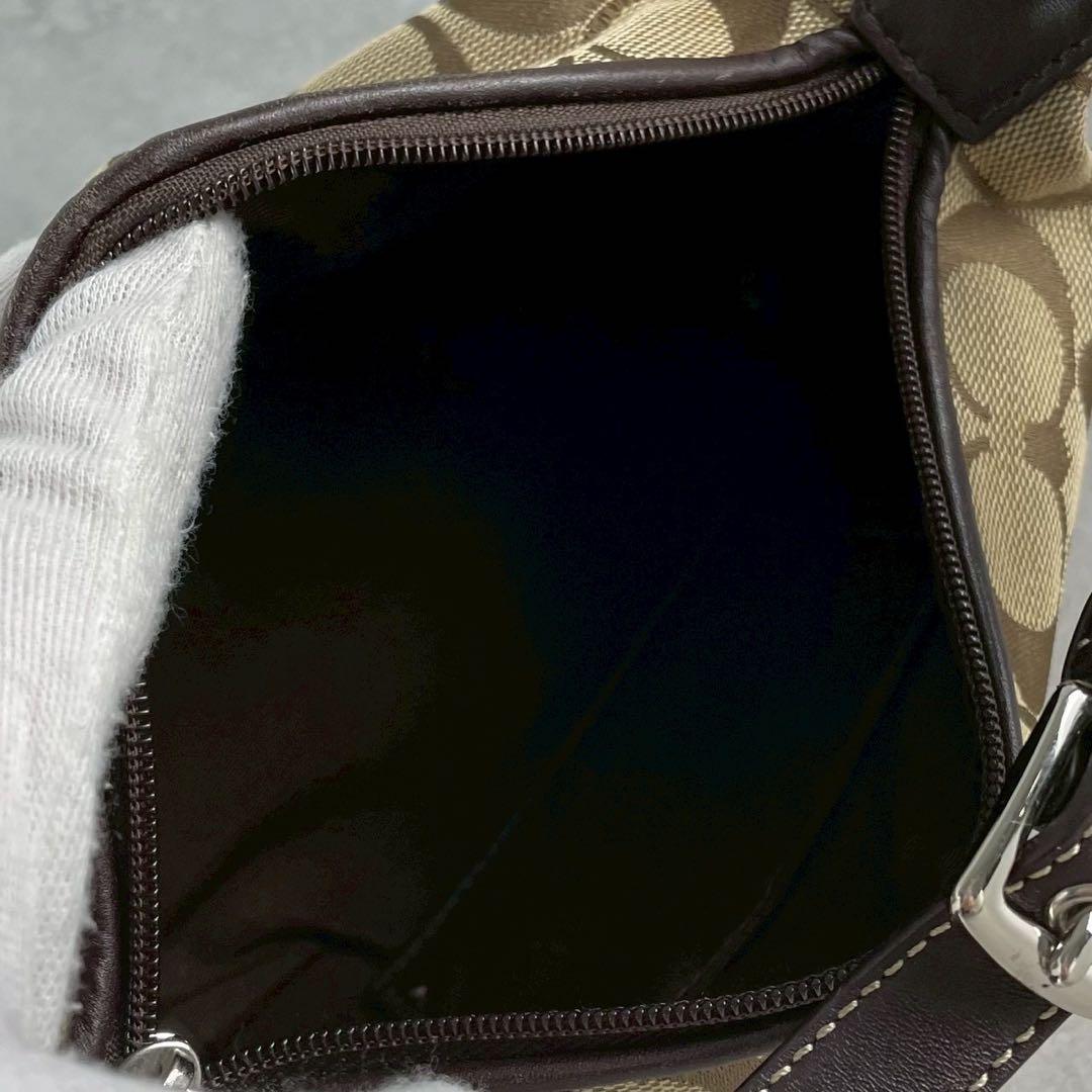 COACH コーチ　シグネチャー　キャンバス　アクセサリーポーチ　ハンドバッグ