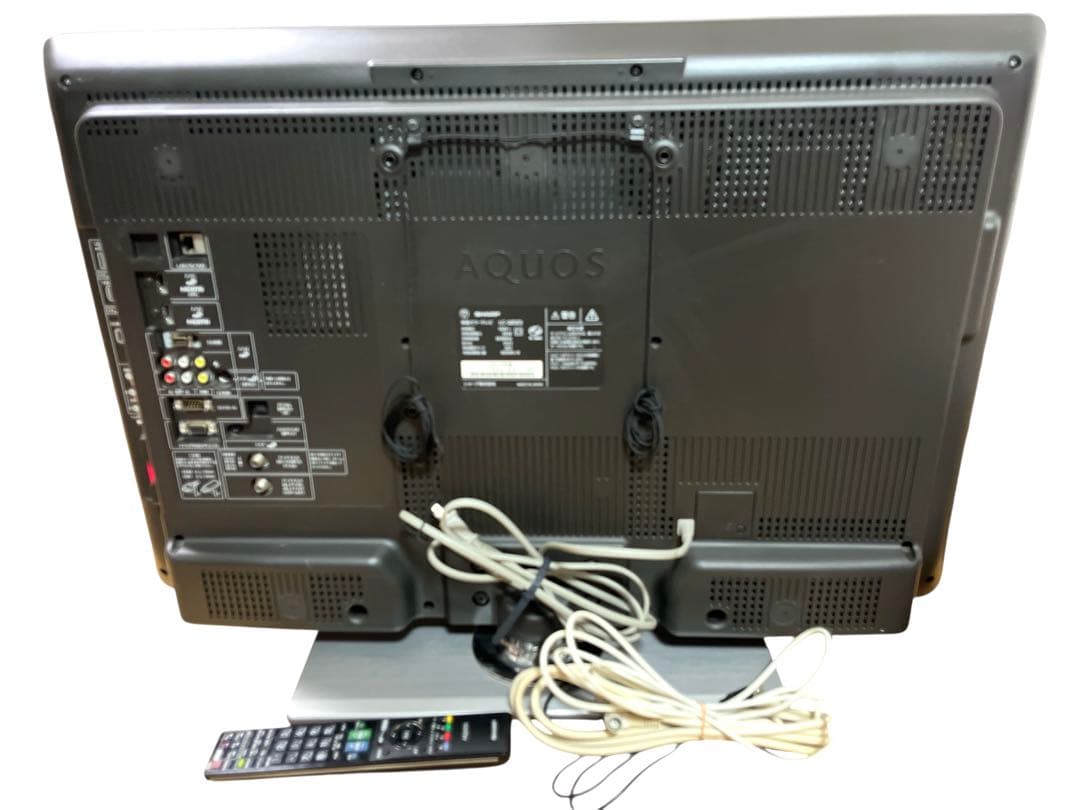 SHARP シャープ　AQUOS 32インチ液晶テレビ LC-32DZ3-S