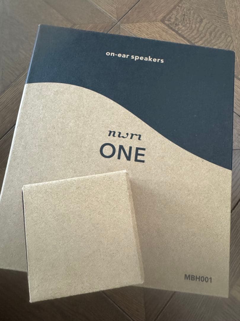 【新品未開封】nwm/ヌーム ヘッドホン 耳スピーカー MBH001