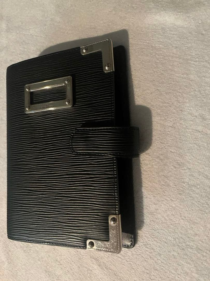 ルイヴィトンエピ黒い合成皮革 A5 た手帳リングバインダー