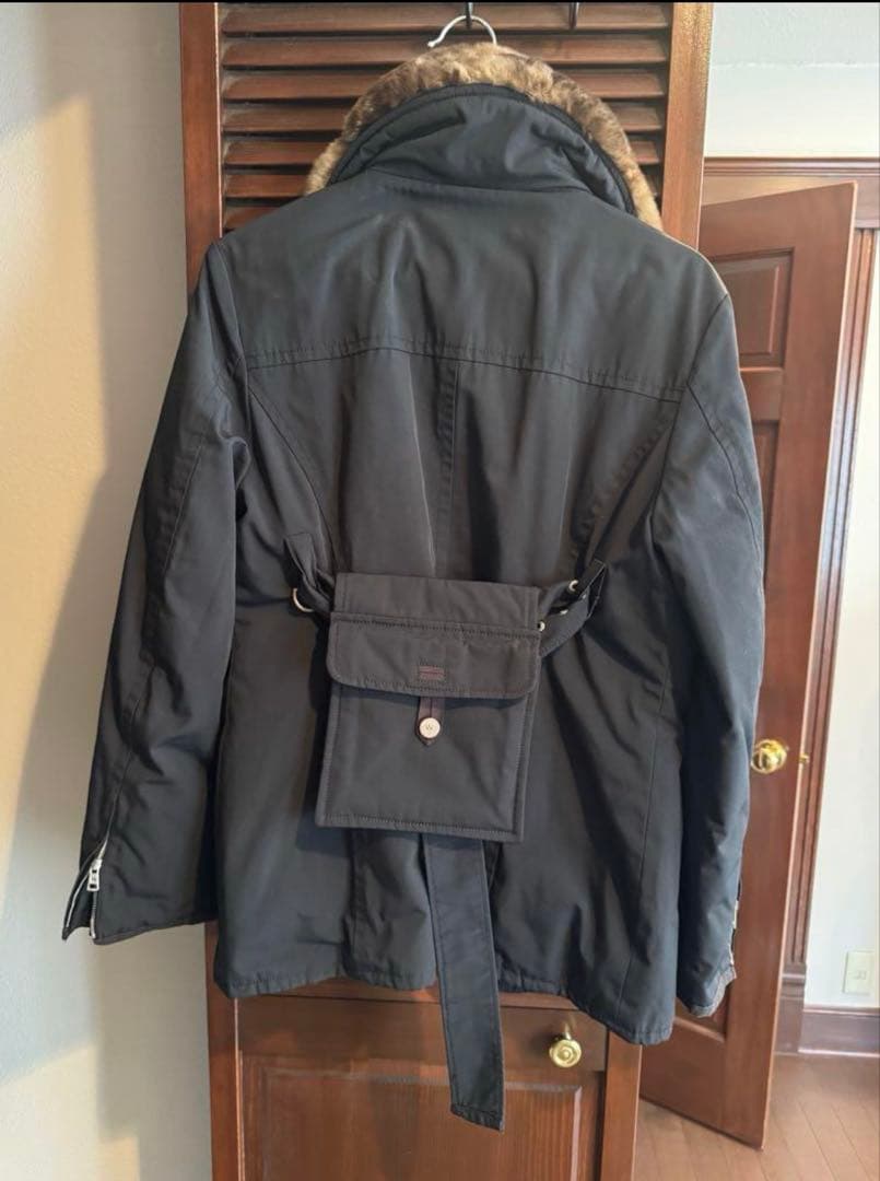 MaxMara（マックマーラハーフコート 中々ないデザイン、