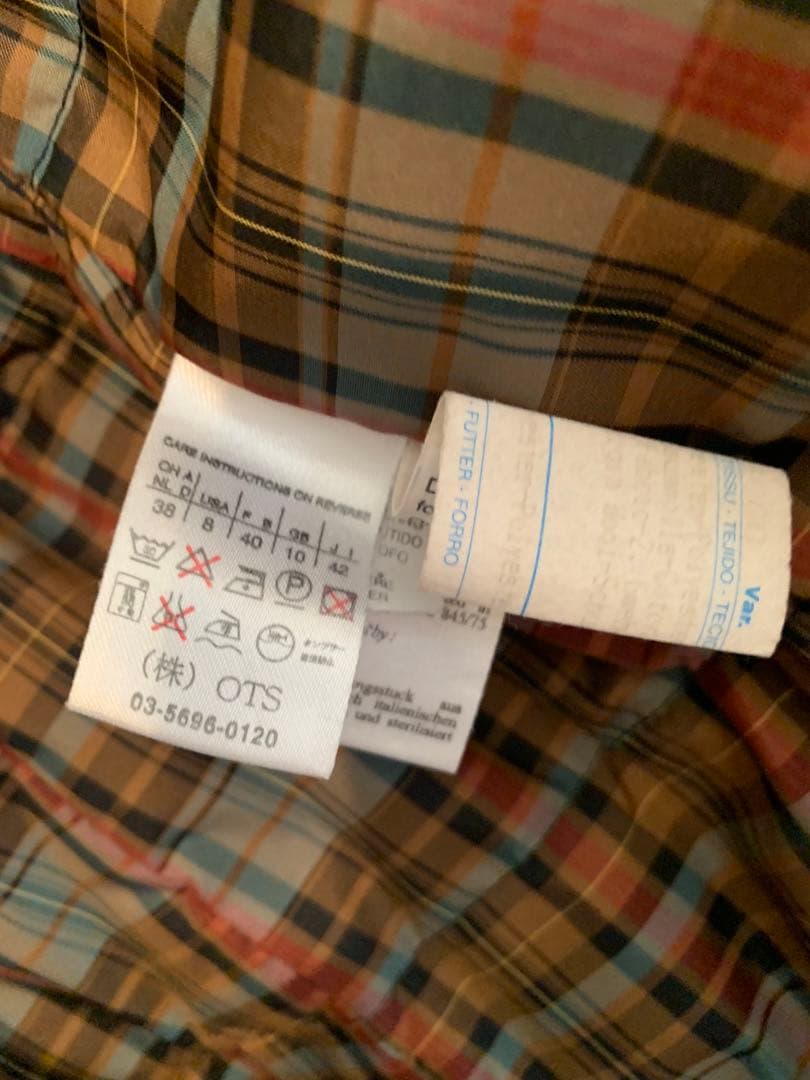 MaxMara（マックマーラハーフコート 中々ないデザイン、