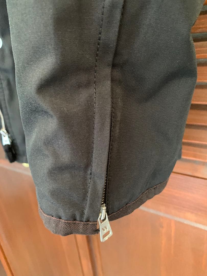 MaxMara（マックマーラハーフコート 中々ないデザイン、