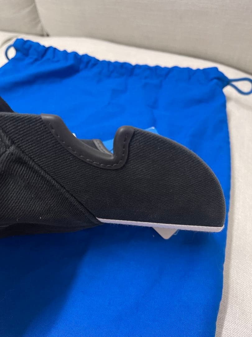 新品未使用balenciaga adidasベースボールキャップブラック