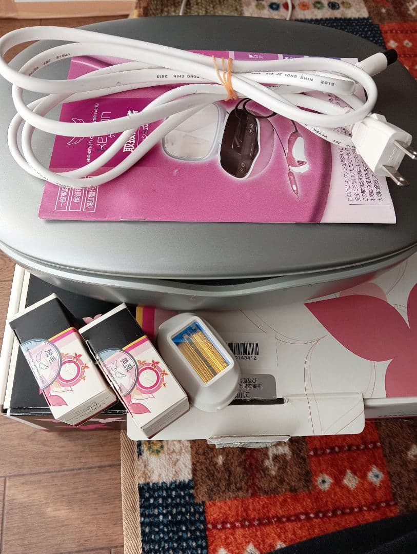 値下げ★ケノン★美品★未使用カートリッジ付き　 脱毛　美顔 メンズにも