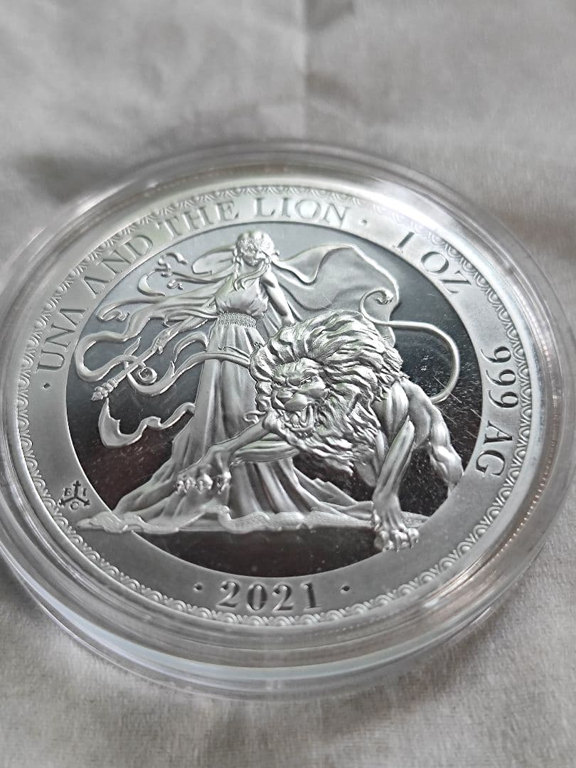 銀貨　99.9% 純銀　シルバー　セントヘレナ　ウナ　ライオン　銀貨　送料無料