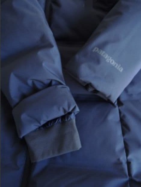 【美品】 patagonia 女性用 ロングダウンジャケット 品番27915