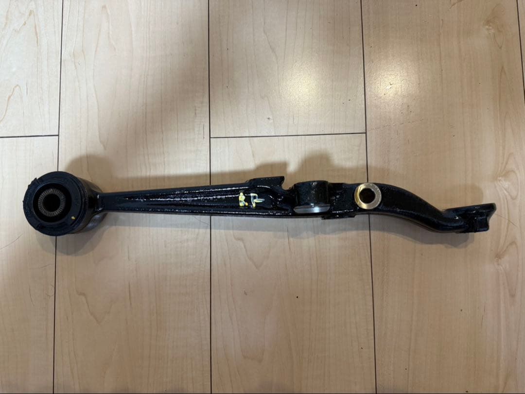 JZX100 JZX110 SXE10用左右新品ロアアーム