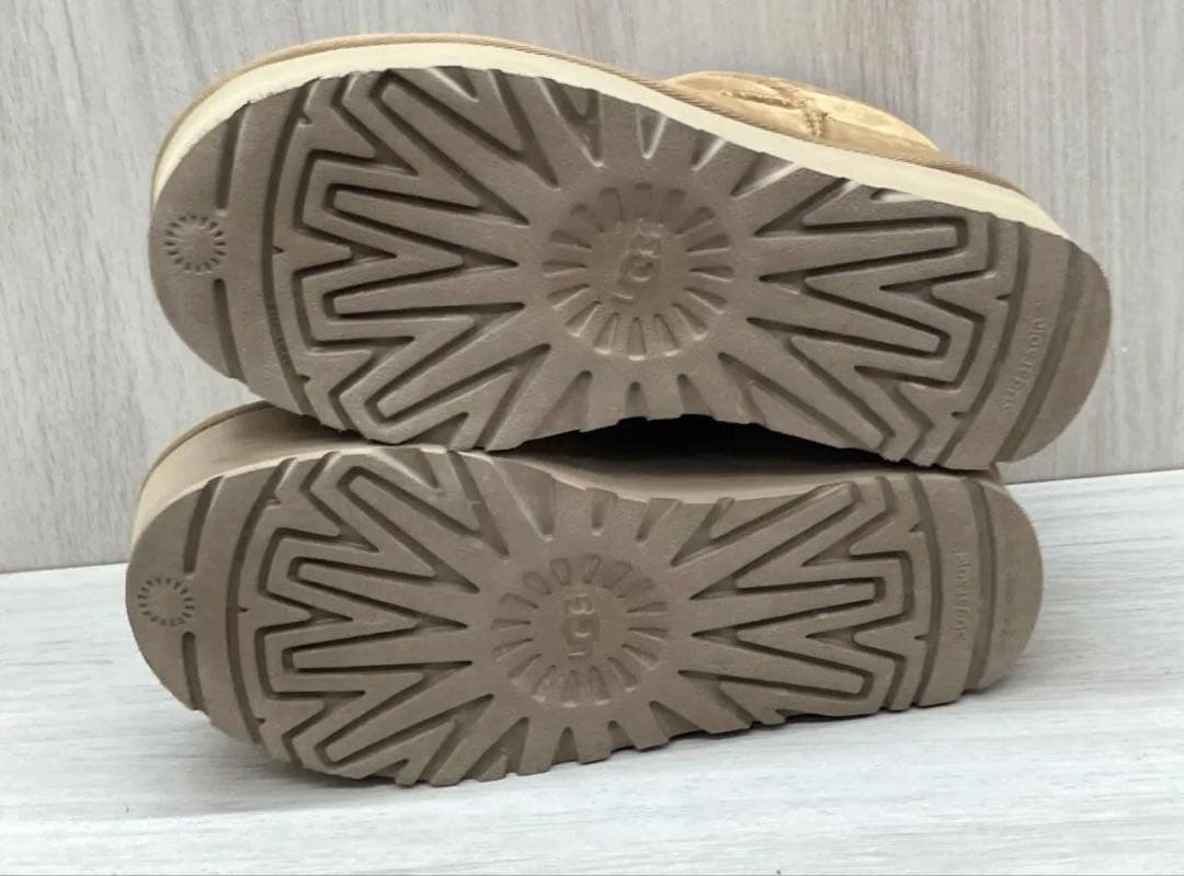 UGG CLASSIC ULTRA MINI ムートンブーツ厚底