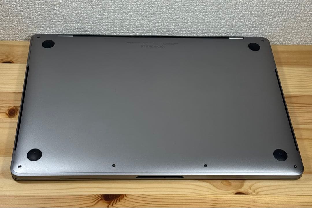 MacBook本体 MacBook Pro 13 2016 Touch Bar i5/16/500