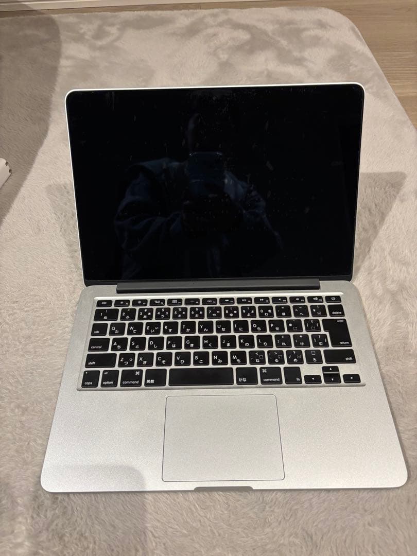 Apple MacBook Pro シルバー 充電器付き