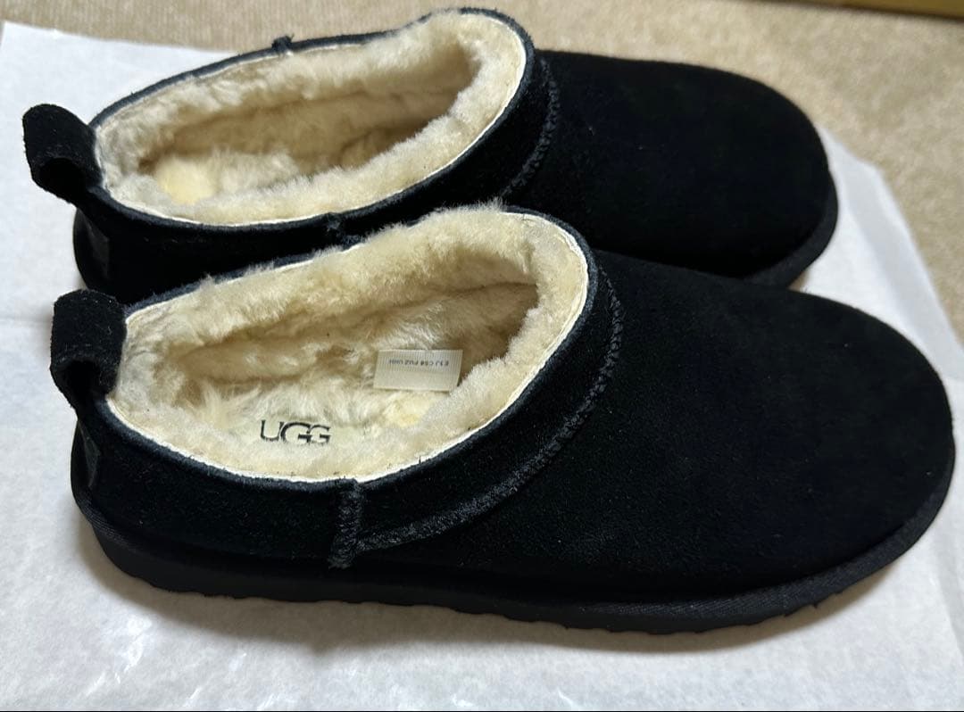 UGG クラシック　マイクロ　ブラック サイズ7