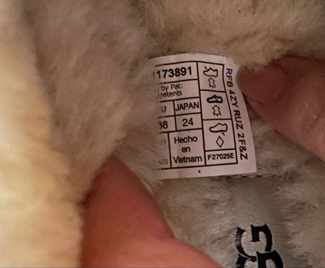 UGG クラシック　マイクロ　ブラック サイズ7