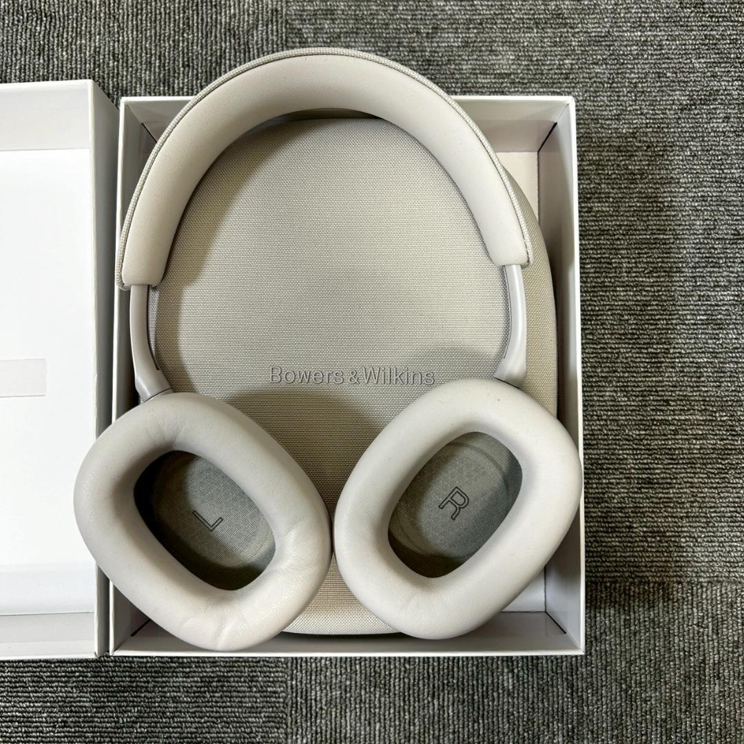 Bowers & Wilkins ワイヤレスヘッドホン