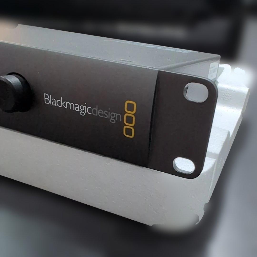 分配器・切替器 Blackmagicdesign Smart Videohub 12x12