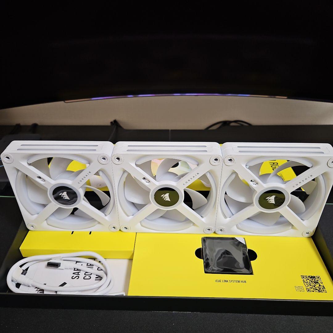 CORSAIR QX120mm RGBファン 3個セット ホワイト