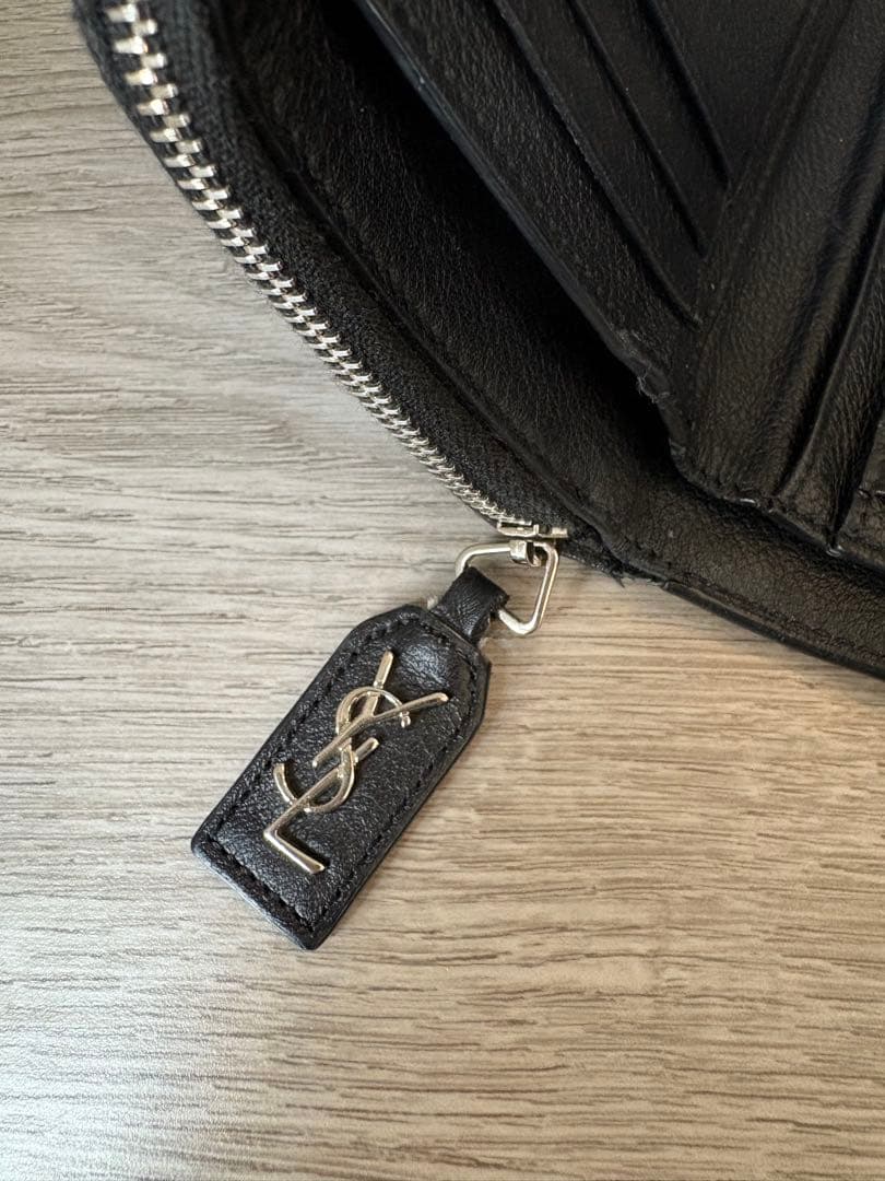 SAINT LAURENT ブラック 二つ折り財布