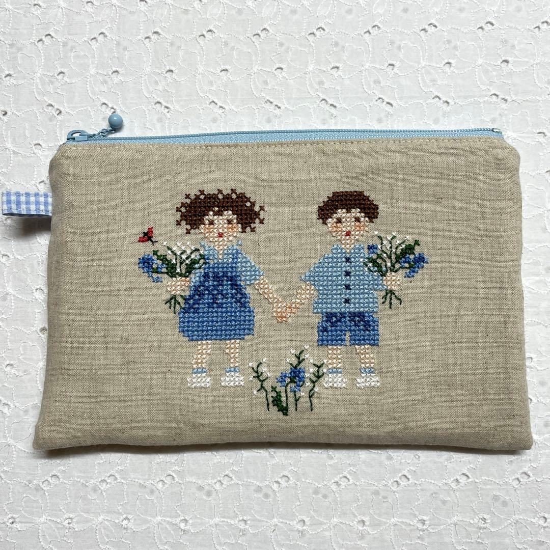 クロスステッチ 完成品 ファスナーポーチ サモイロフ オーダー62