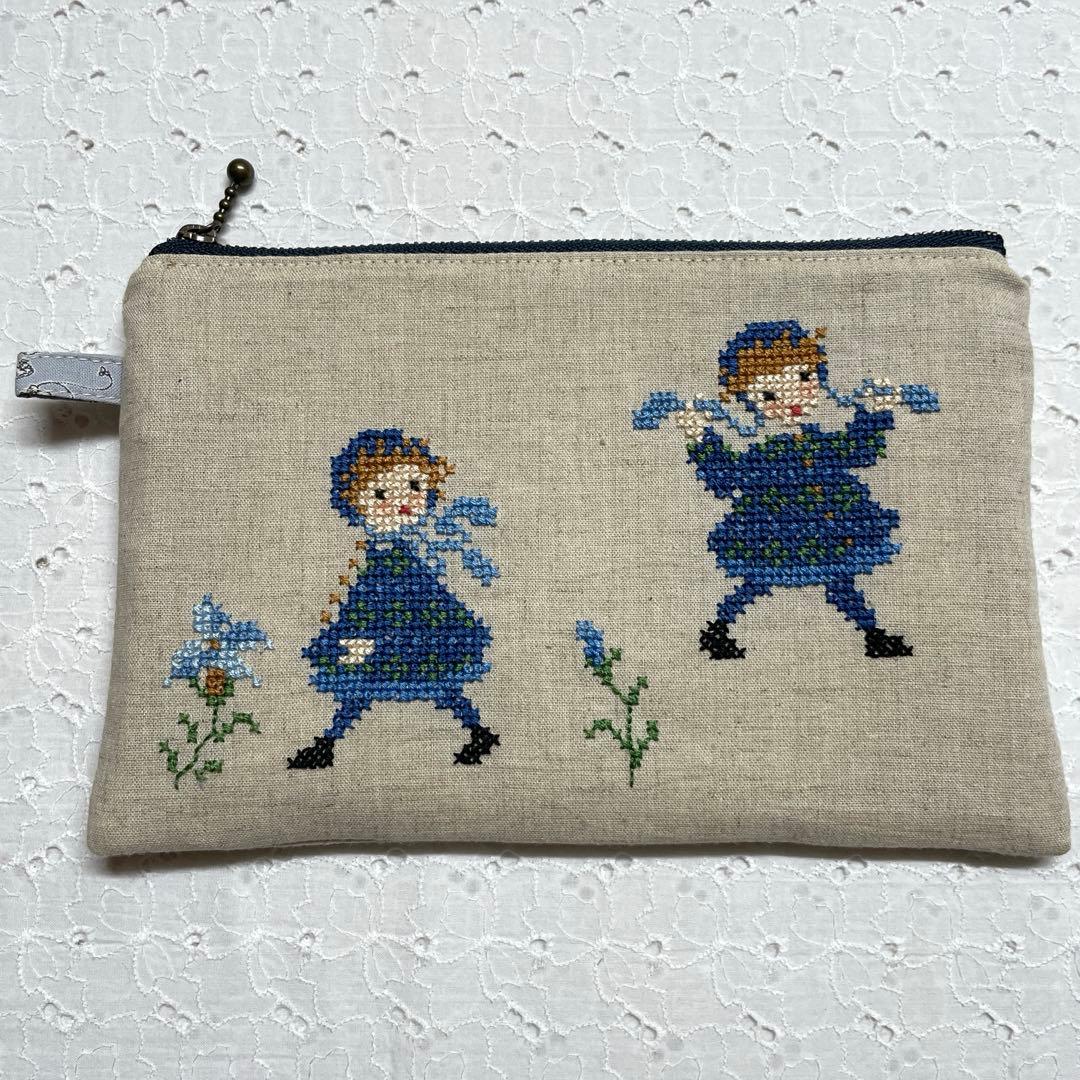 クロスステッチ 完成品 ファスナーポーチ サモイロフ オーダー62