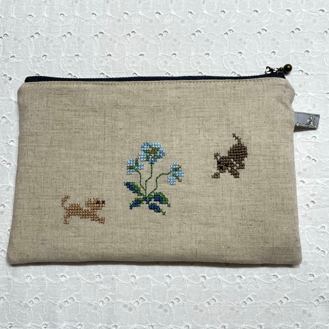 クロスステッチ 完成品 ファスナーポーチ サモイロフ オーダー62