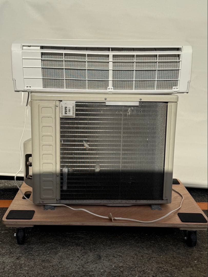 大阪府限定　日立　エアコン　RAS-A22E 6畳用　取付込み　2016年製