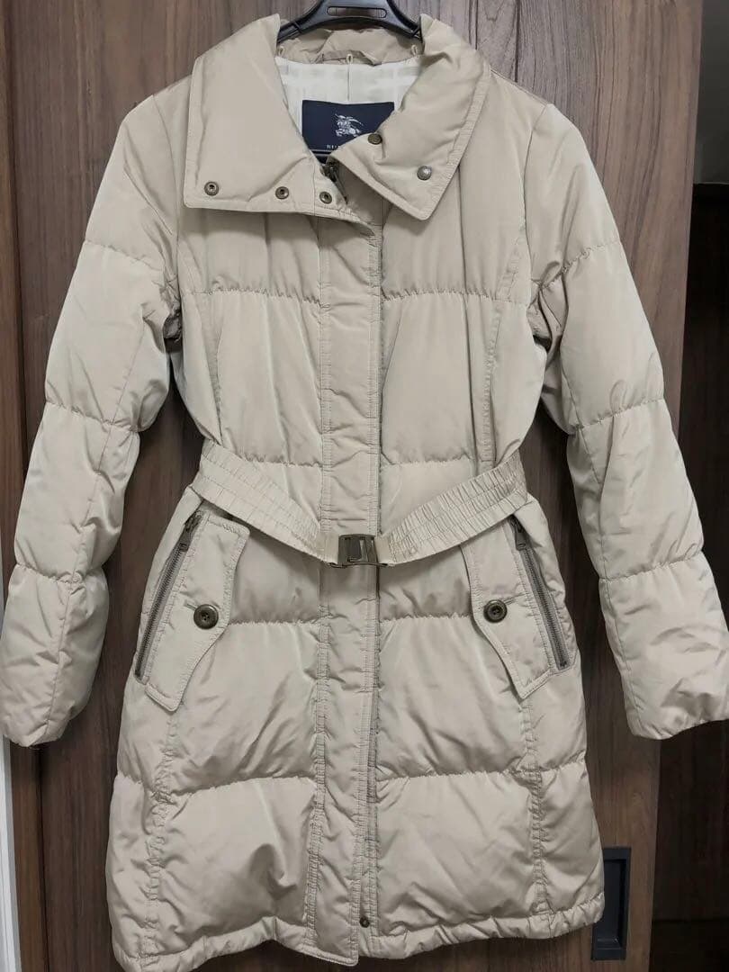 ☆中古☆バーバリー　レディース　ダウンコート　サイズ38ベージュ系