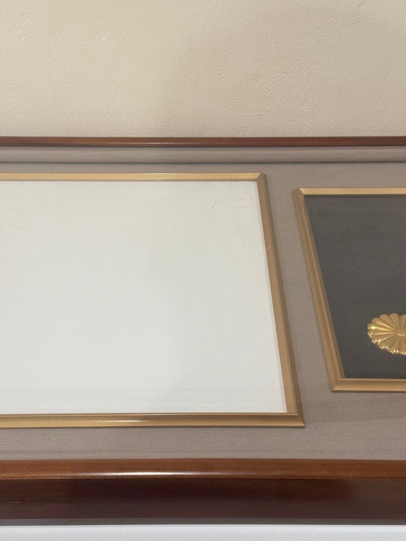 【大型・美品】勲三等瑞宝章 勲記 額縁のみ 木製枠 勲章額 叙勲額