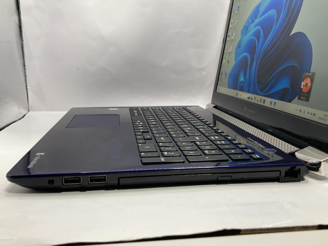 爆速i5第8世代/16GB/新品SSD512GB/Blu-ray