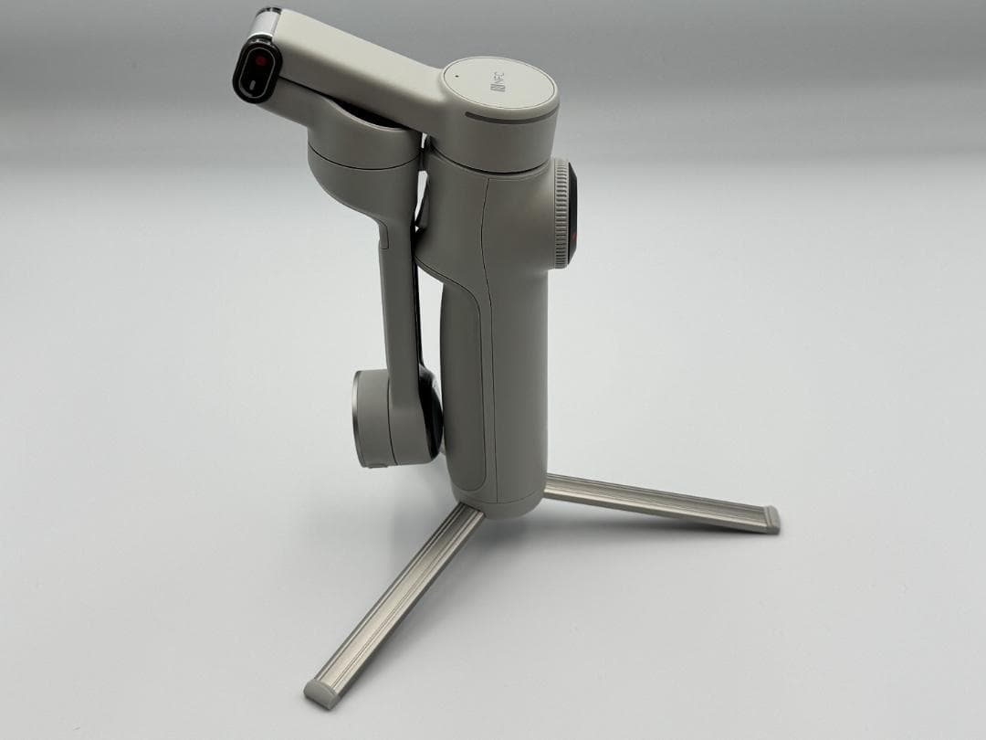 美品 Insta360 Flow 2 Pro + 磁気スマートフォンマウント付き