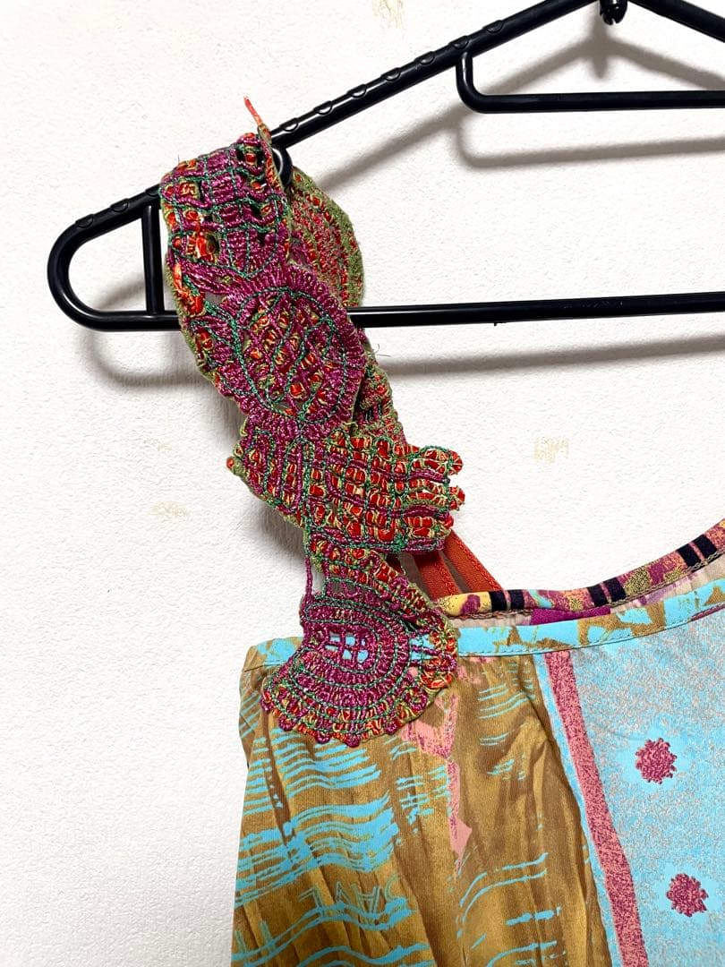 SAVE THE QUEEN 平成ギャル y2k カラフル刺繍キャミソール