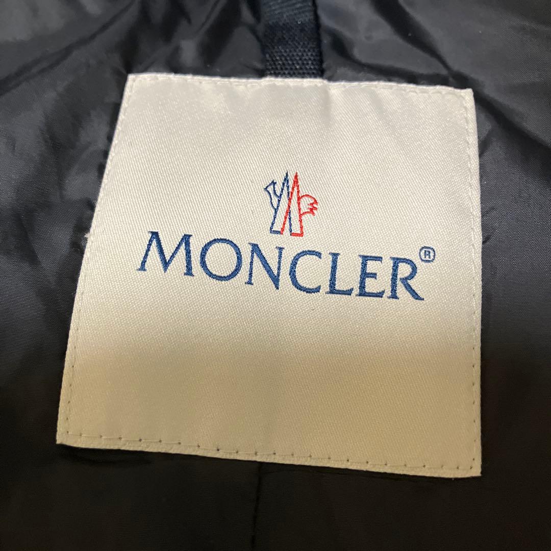 MONCLER ネイビー フード付きダウンジャケット　予約品