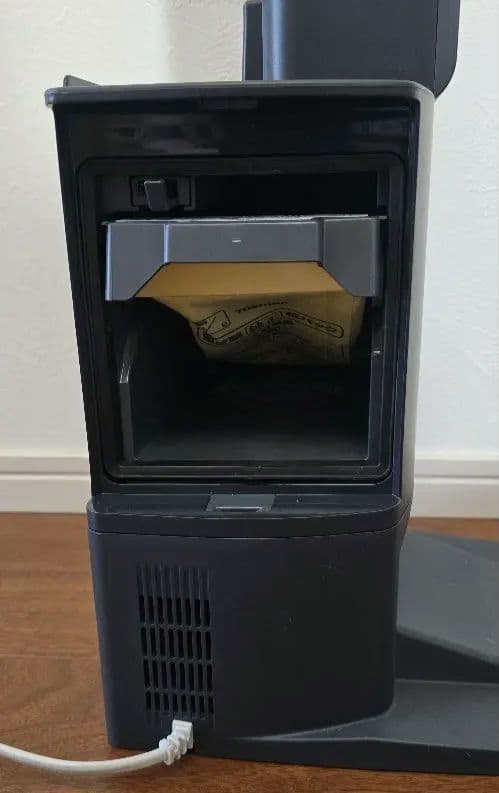 【ほぼ新品】東芝スティックコードレス掃除機VC-SL130DS（使用20回未満)