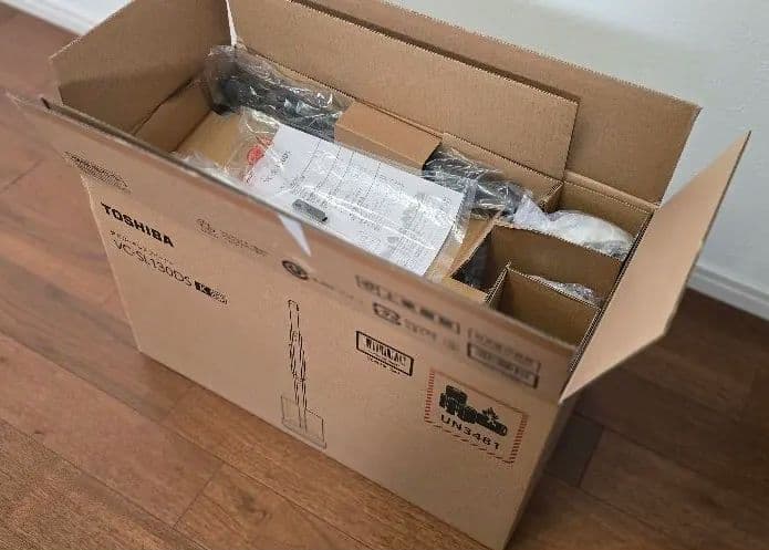 【ほぼ新品】東芝スティックコードレス掃除機VC-SL130DS（使用20回未満)