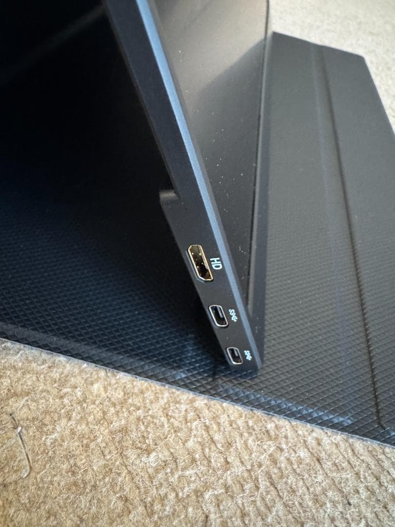 【美品】KEEPTIME モバイルモニター 15.6インチ IPS液晶パネル