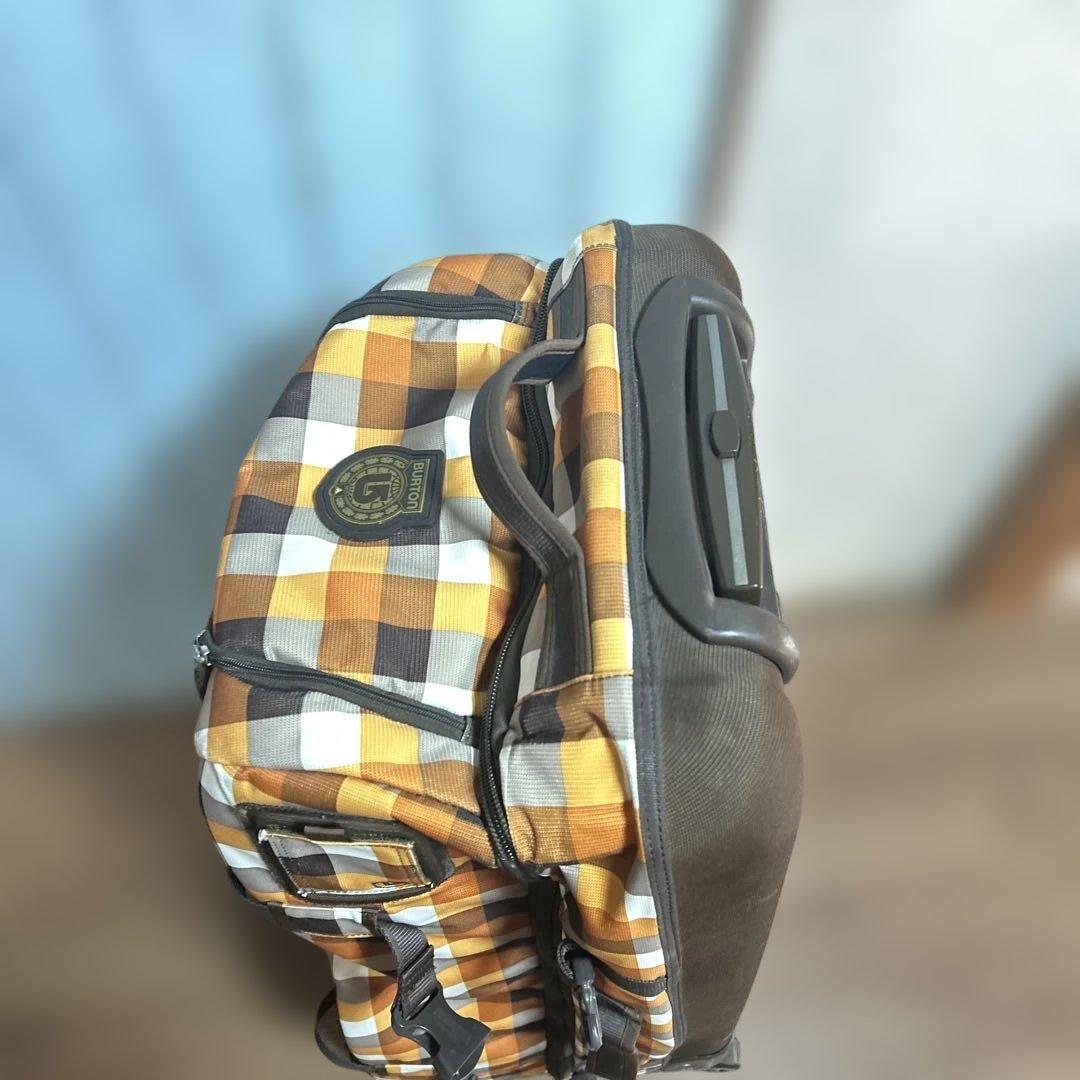 BURTON 大型キャリーバック　大容量　ソフトケース