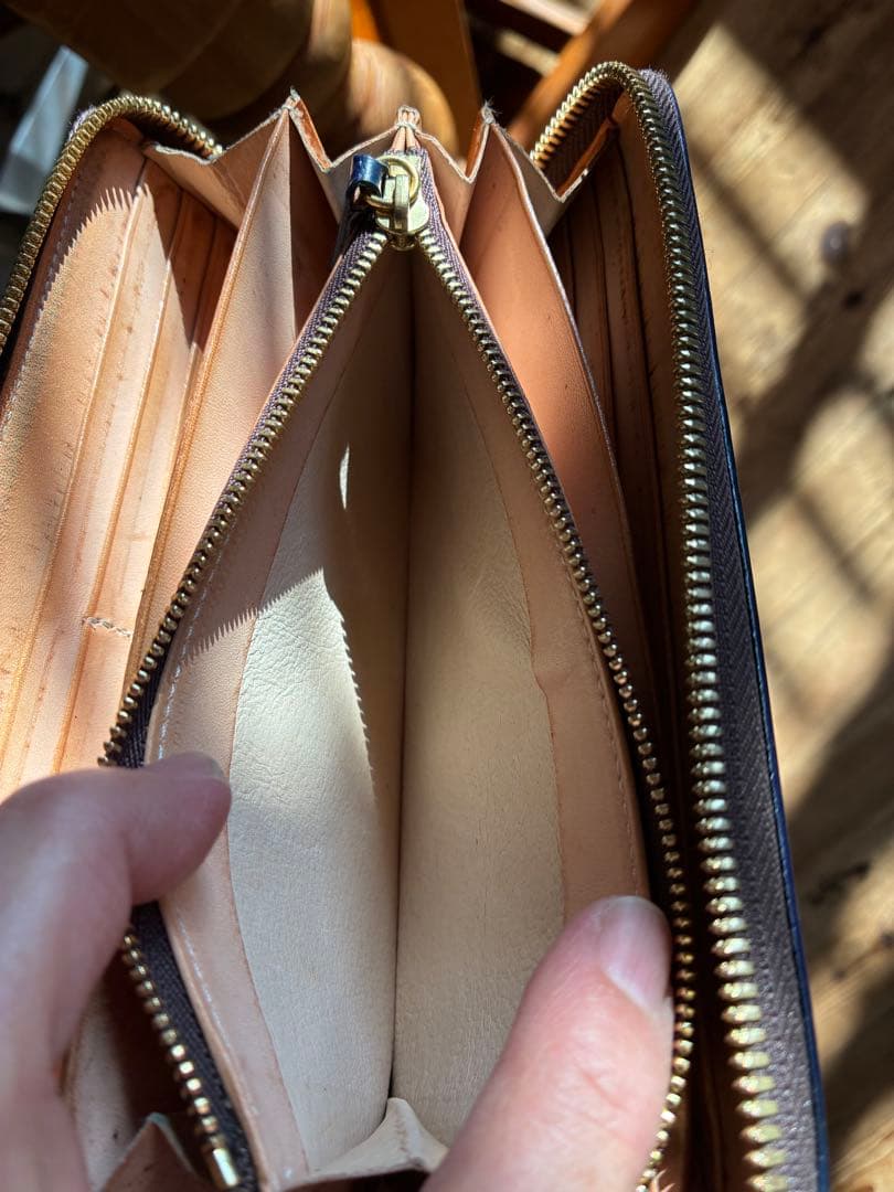 L.E.D BITES コードバン 長財布