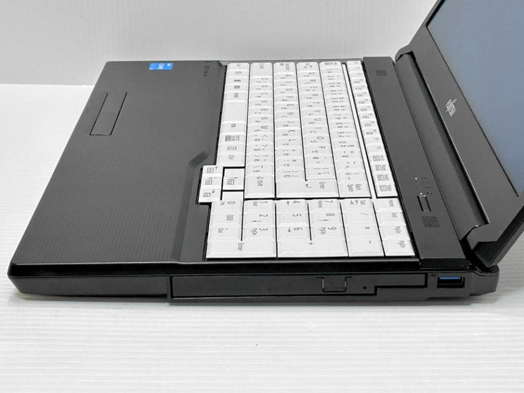 使用215h 第12世代 LIFEBOOK A5712/KX NVMe256G