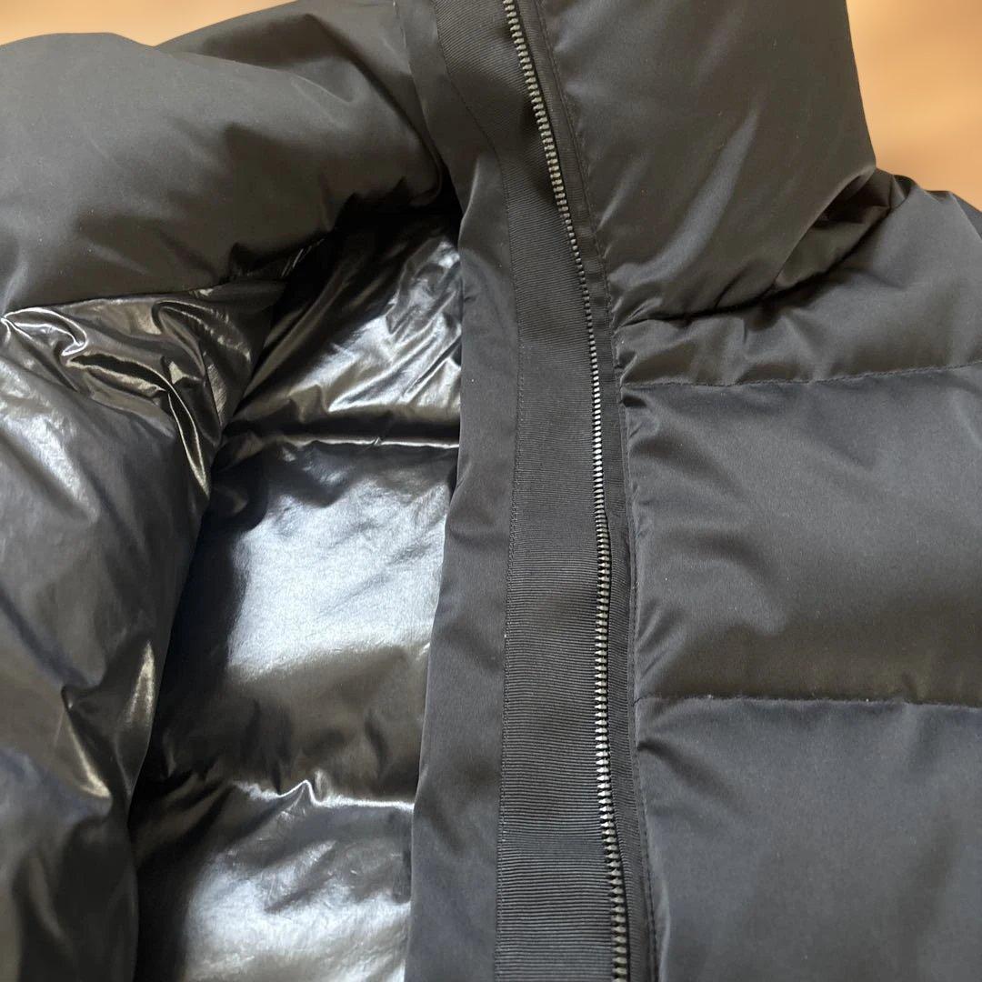 【美品】ユニクロジル・サンダーコラボブラックの「+J」ダウンボリュームジャケット