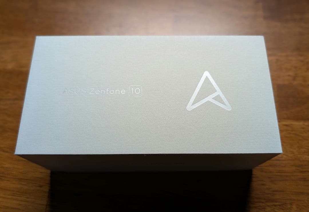 ASUS Zenfone 10 (16GB/512GB) スターリーブルー