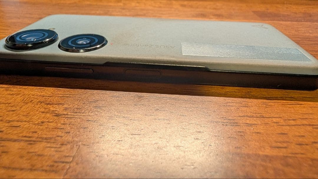 ASUS Zenfone 10 (16GB/512GB) スターリーブルー